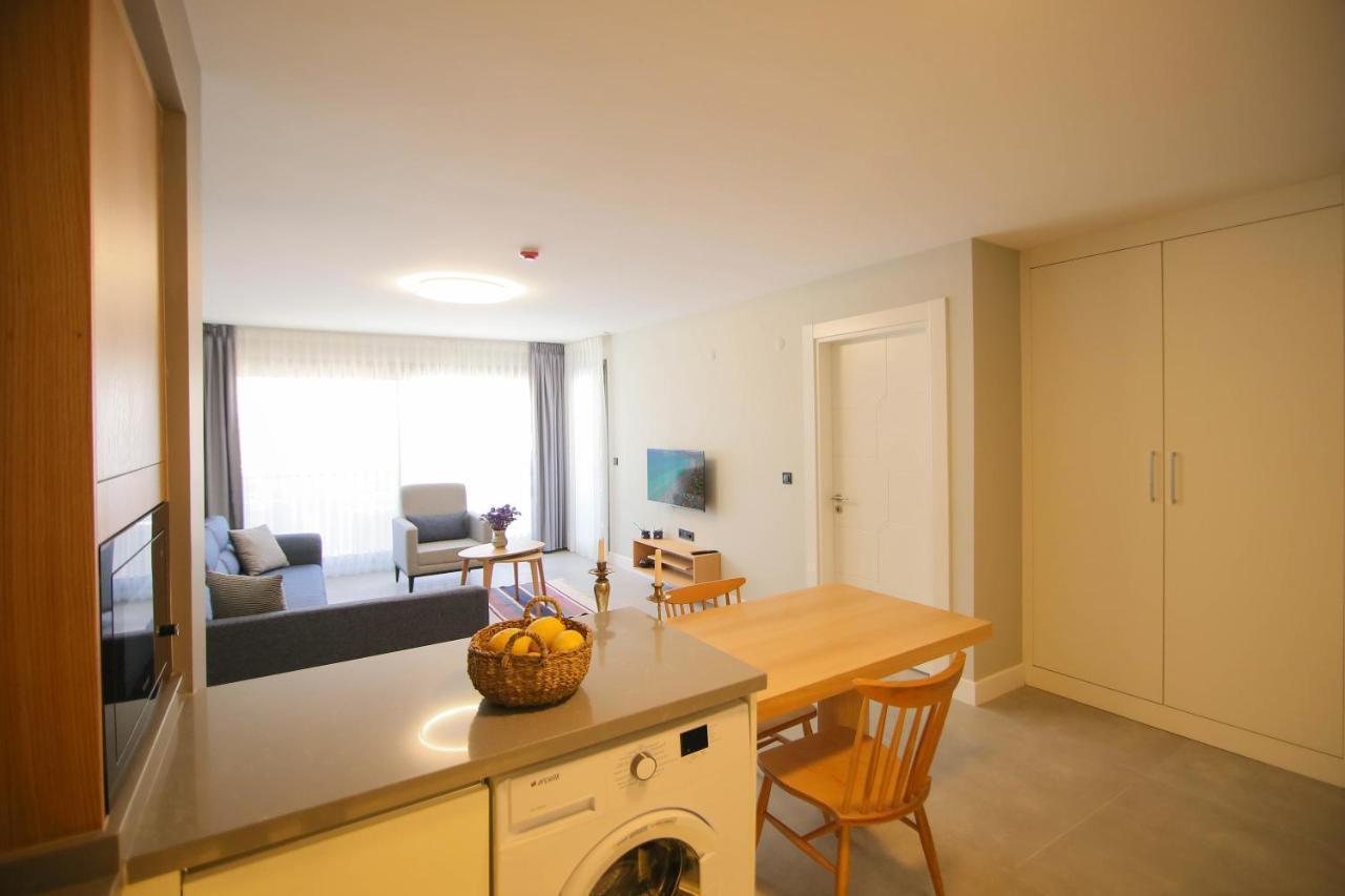 Krem Marin Otel Cesme Bagian luar foto