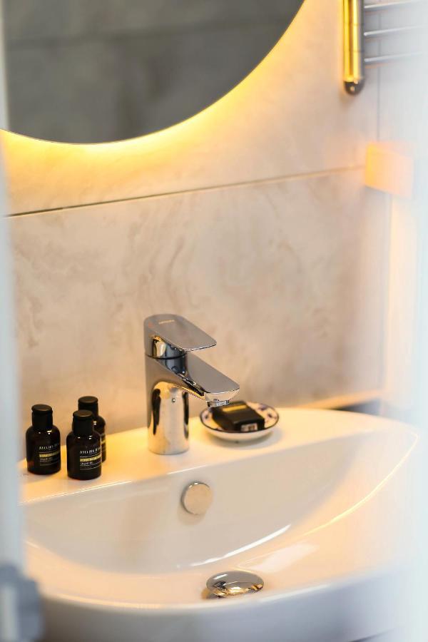Krem Marin Otel Cesme Bagian luar foto