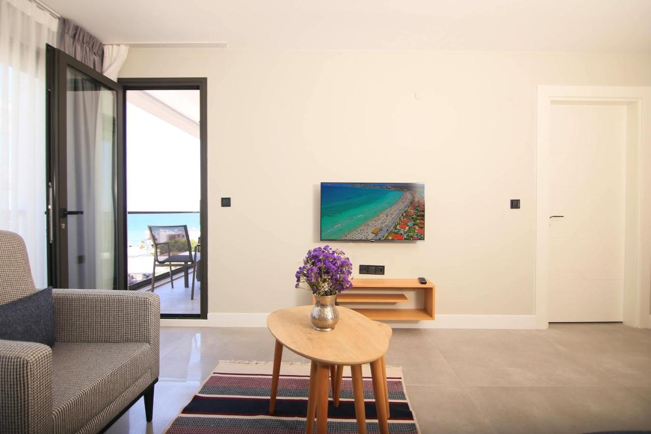 Krem Marin Otel Cesme Bagian luar foto
