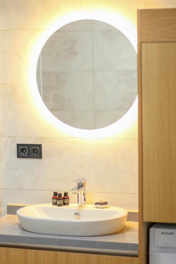 Krem Marin Otel Cesme Bagian luar foto