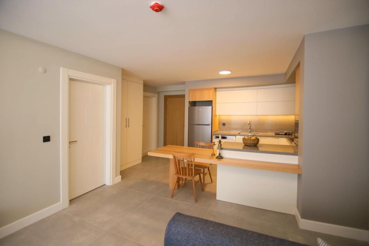 Krem Marin Otel Cesme Bagian luar foto