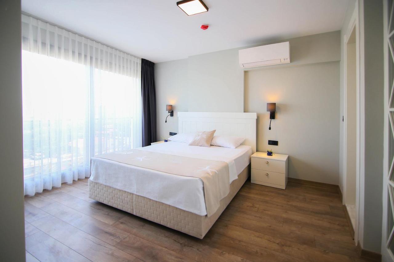 Krem Marin Otel Cesme Bagian luar foto