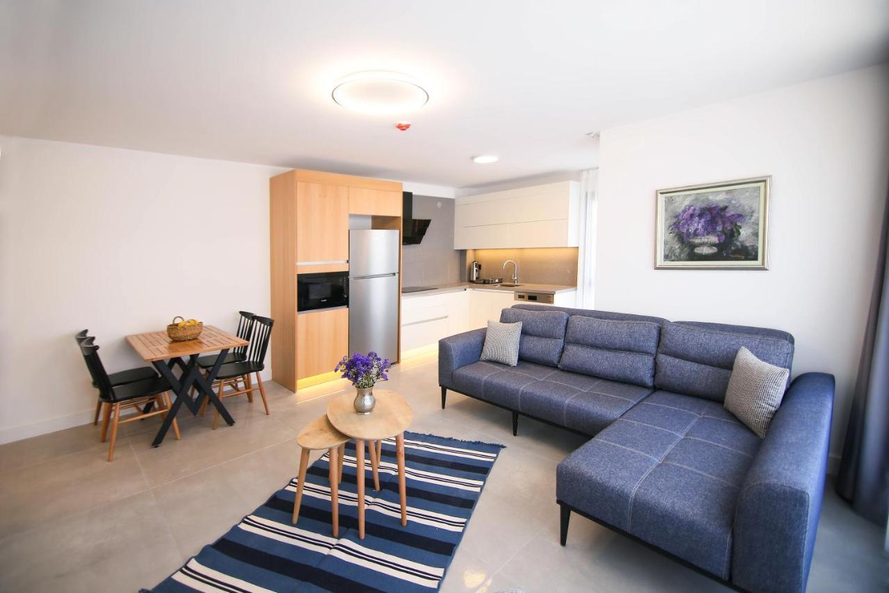 Krem Marin Otel Cesme Bagian luar foto
