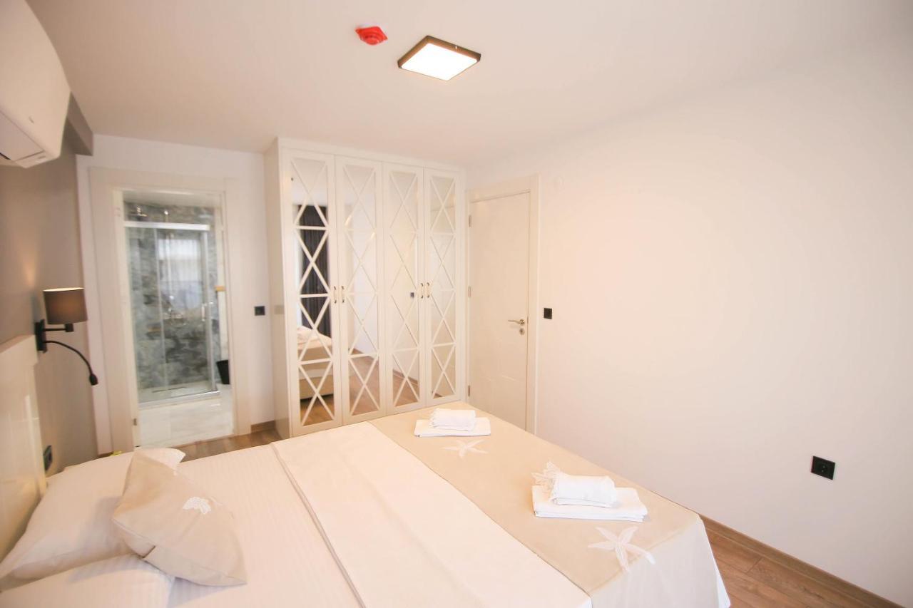 Krem Marin Otel Cesme Bagian luar foto
